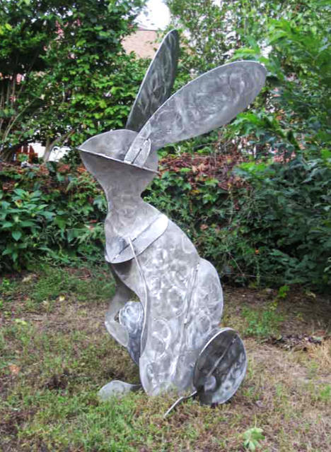 Bunny Listen stainless steel
60x22x28 SOLD!